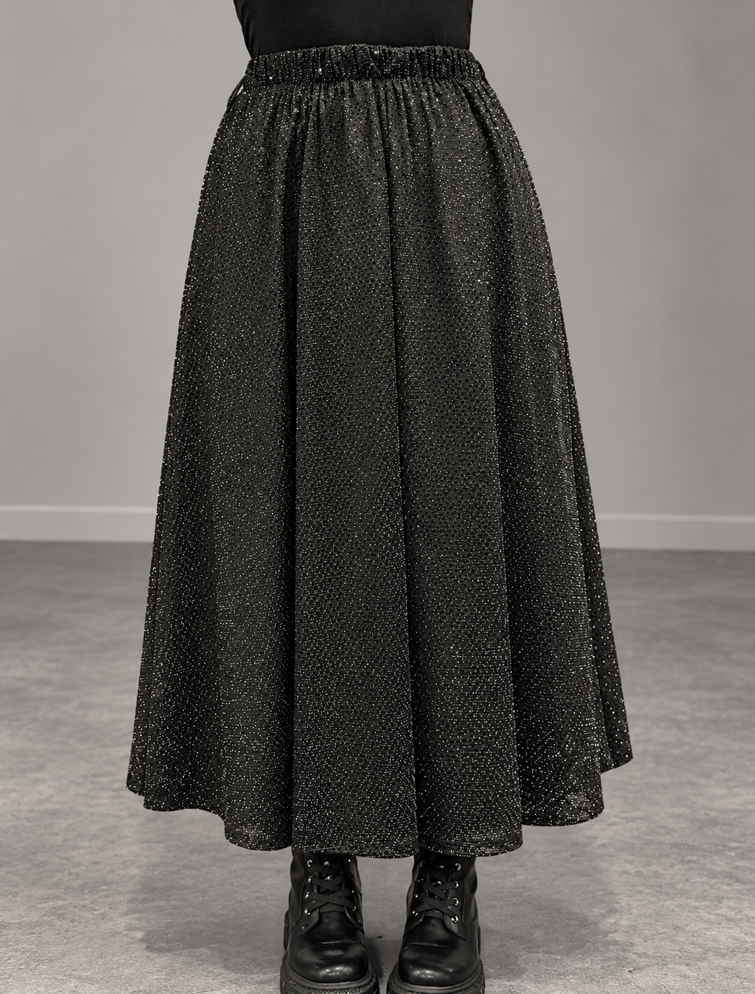 Jupe Longue Fluide Noire & Strass – Imprimé Intemporel